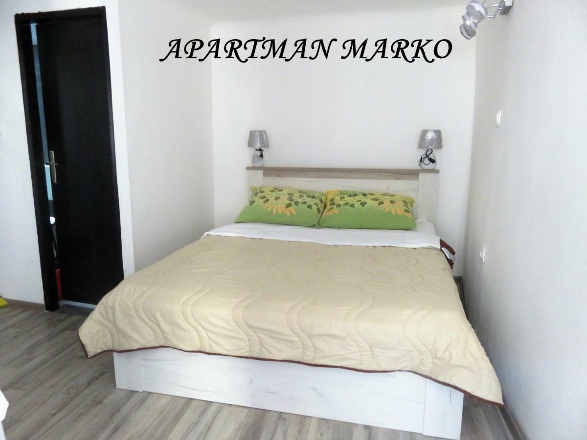 Apartament Cres Bagian luar foto